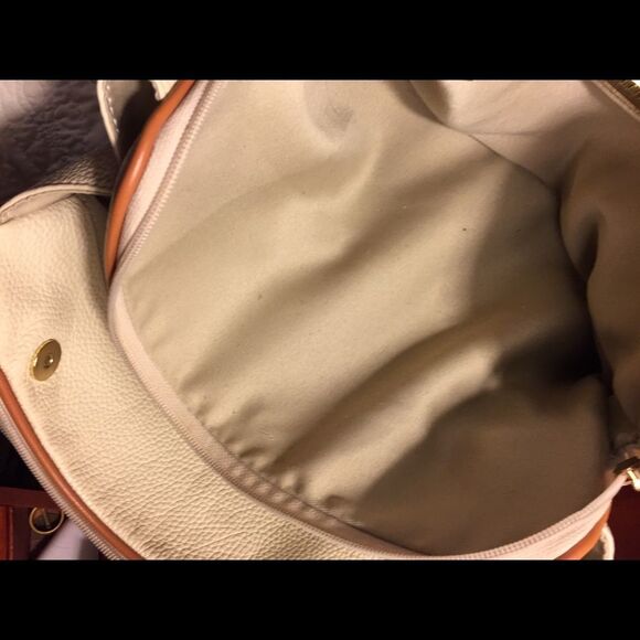 Valentina Off White Pebbled Cream Leather Handbag - Picture 12 of 12